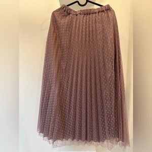 DOUBLE-LAYERE PLEATED SKIRT